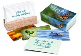 Buď šťastný / Inspirace pro Váš šťastný den - s dřevěným stojánkem – Sri Chinmoy